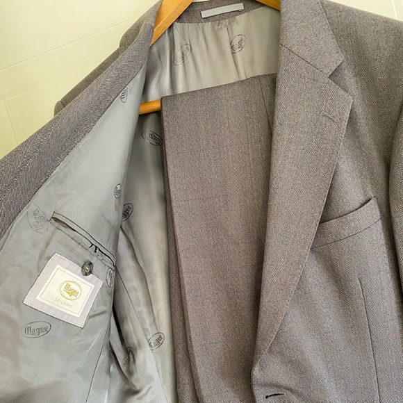 Magee Tailored Suit Blazer Jacket and pants - Picture 2 of 2